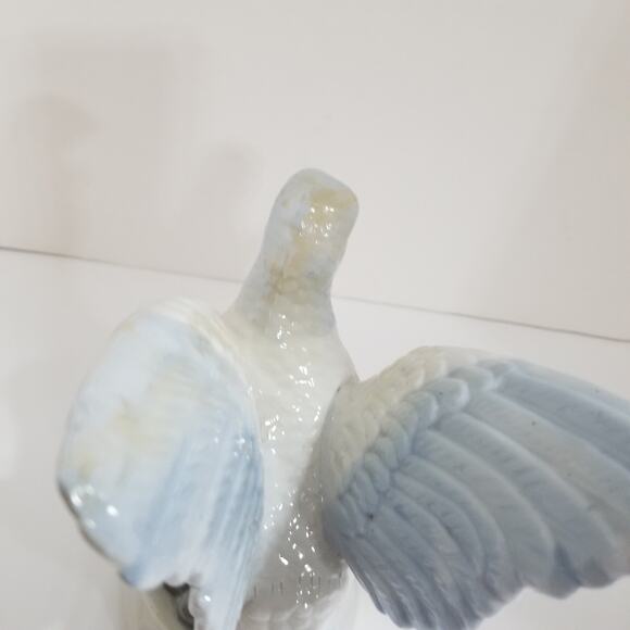 Vintage ceramic porcelain dove - Picture 6 of 15